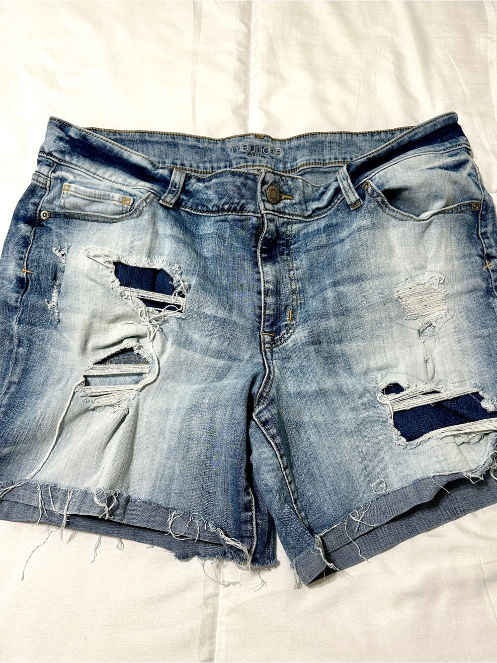Maurices Light Blue Mid-Rise Distressed Denim Shorts • 18W